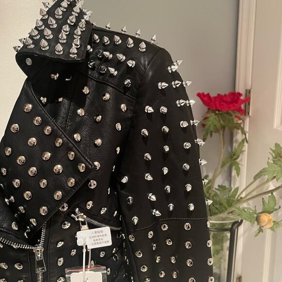 NEW CUSTOM Belted Studded Spike Rivet Moto Cropped Biker Jacket Black Un… - Picture 9 of 13
